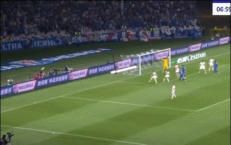 蒋圣龙.gif